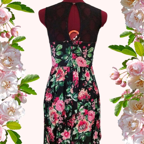 Sweetheart Floral Mini Dress - Picture 3 of 10